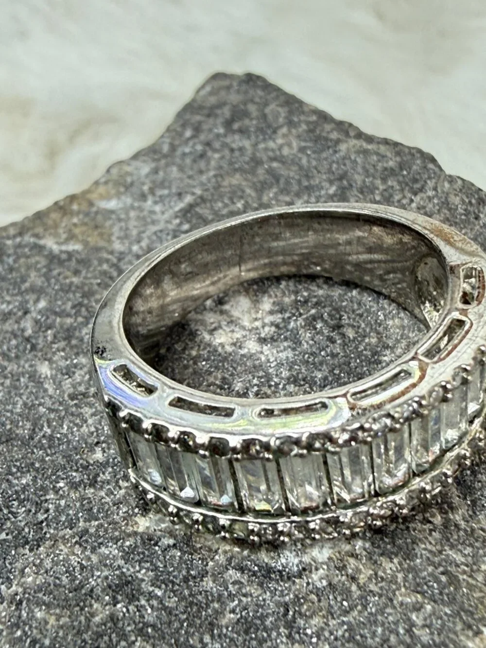 Silver Tone Fashion Ring with Glass Baguettes Size 7.25
